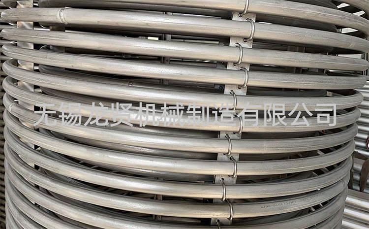 焊接不銹鋼盤管時(shí)，如何避免出現(xiàn)氣孔和裂紋？